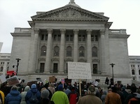Protesters outside Wisconsin State Capitol (Photo by Kip Rood)