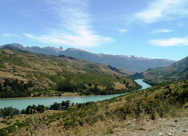 Chile's Aysen region, Patagonia (Source: <a href="http://en.wikipedia.org/wiki/Image:R%C3%ADo_Baker_02.jpg" target="_blank">Wikimedia Commons