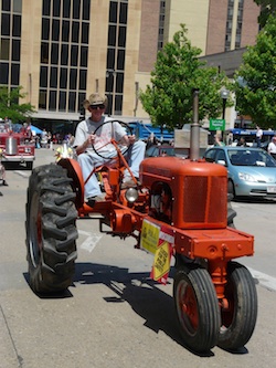 Farmers join with firefighters