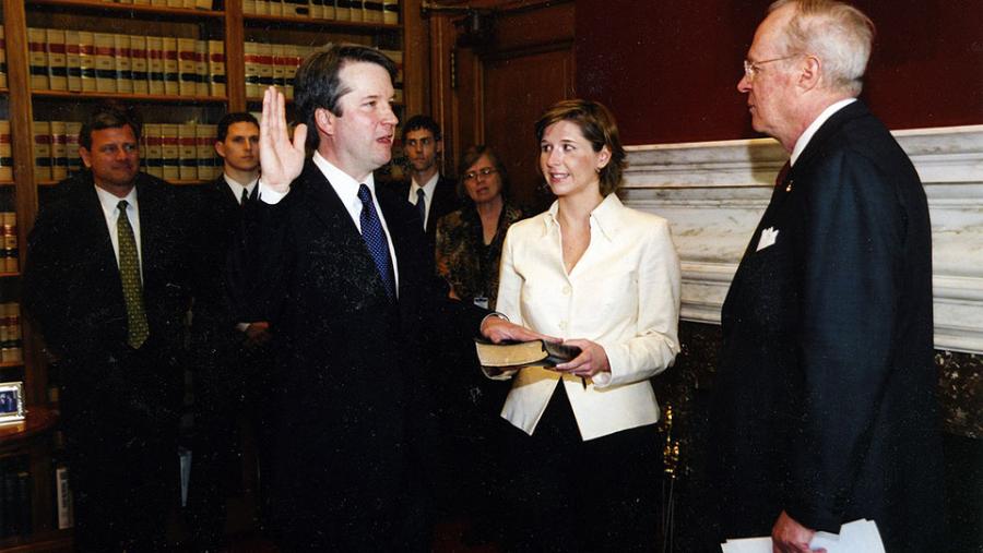 Brett Kavanaugh is sworn into DC Circuit by Justice Anthony Kennedy (2006). (Source: Wikimedia Commons)